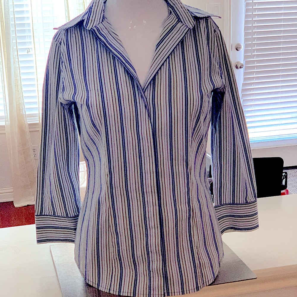 Express Design Studio 3/4 sleeve button down blouse XS